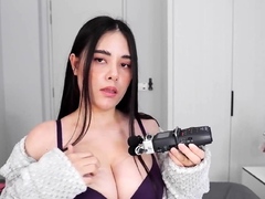 ASMR Wan Cucumber Licking Leaked Video